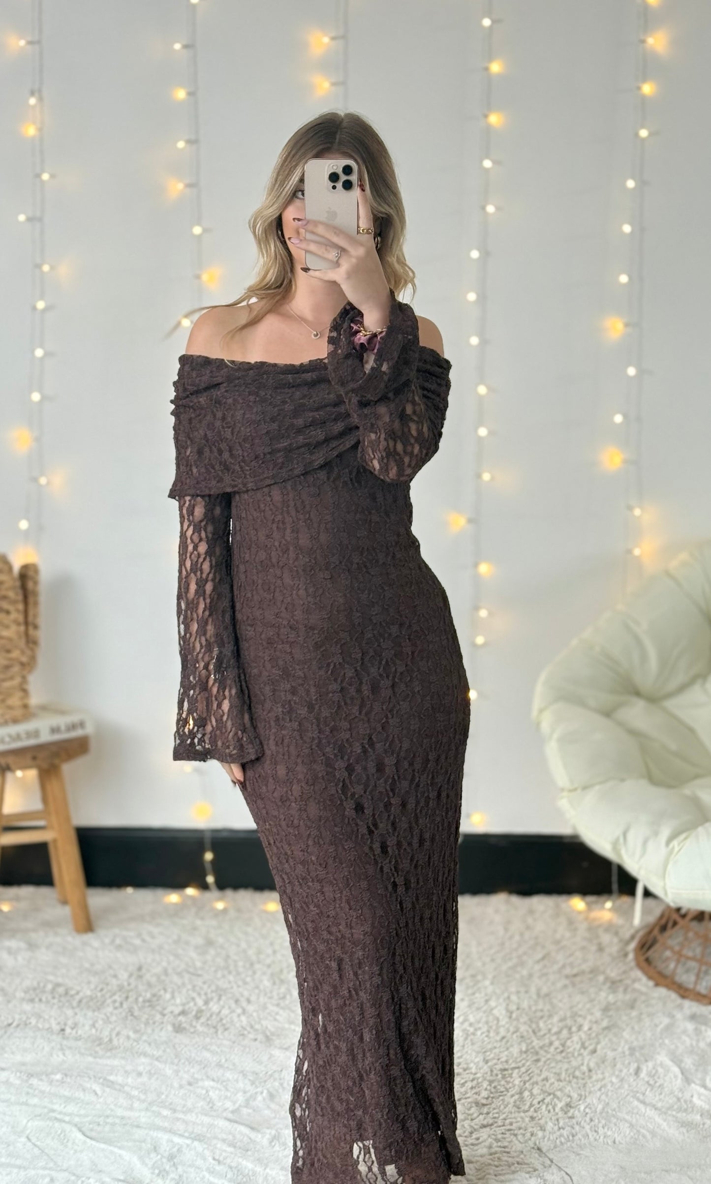 Robe en dentelle CAPUCCINO