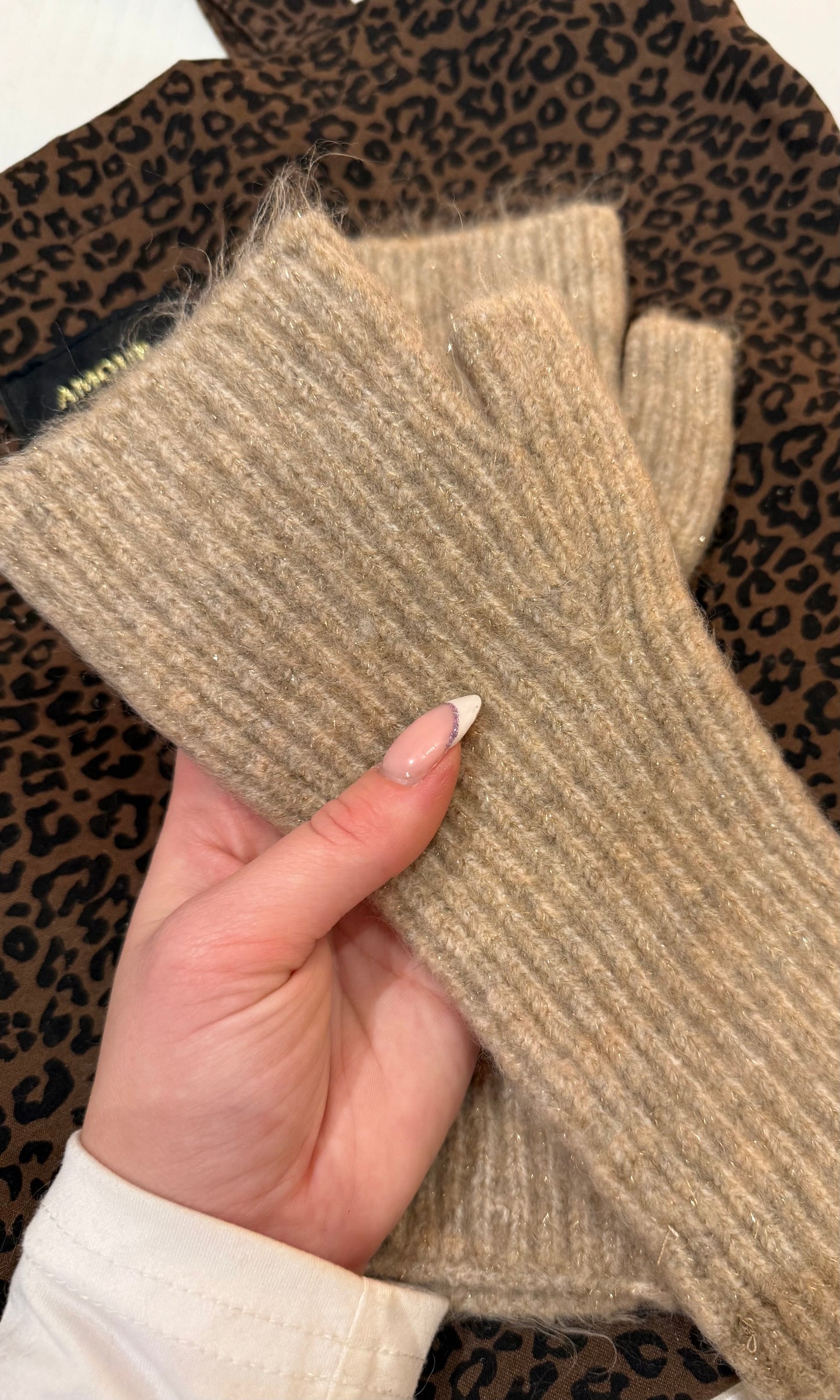 Mitaines légèrement pailletées