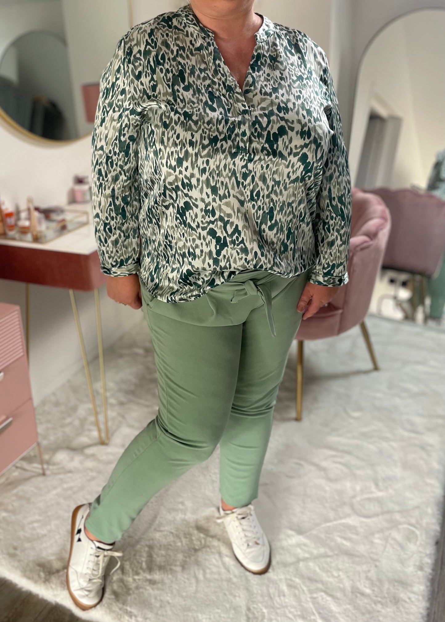 CURVES blouse léopard vert